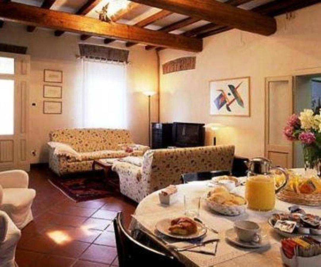 Corte Posta B&B - Parcheggio E Bagno In Camera Мантуя Экстерьер фото